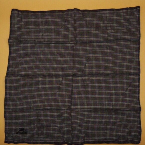 Rare Burberry Handkerchief Cotton Nova Check Women Green Elegant - Picture 2 of 3